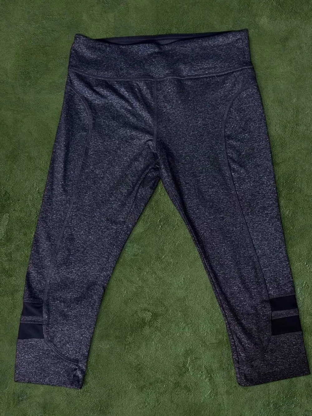 Forever 21 Heathered Charcoal Capri Leggings